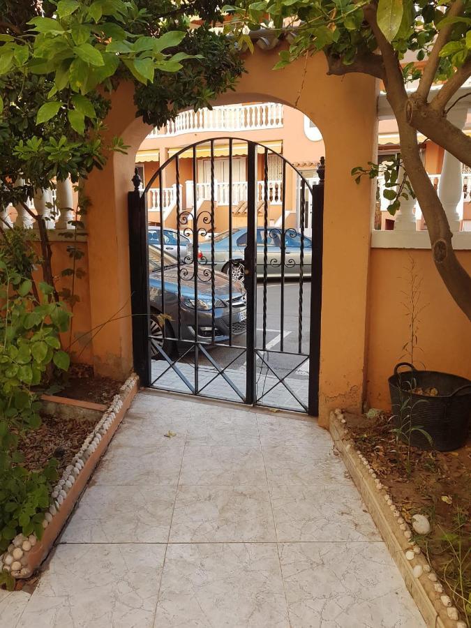 Beachfront Apartment With A Private Garden On The Ground Floor Moncófar Exteriér fotografie
