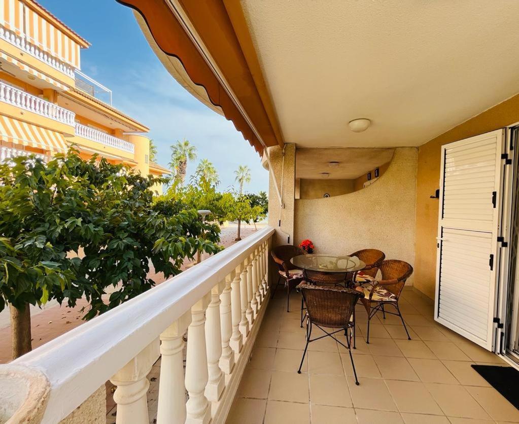 Beachfront Apartment With A Private Garden On The Ground Floor Moncófar Exteriér fotografie